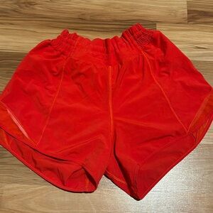 BRAND NEW Lululemon red hotty hots